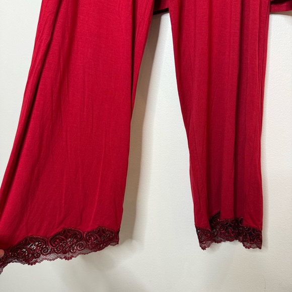 Soma Festive Red Lace Trim Long Sleeve & Pant Pajama Sleep Set size XL - Picture 11 of 12